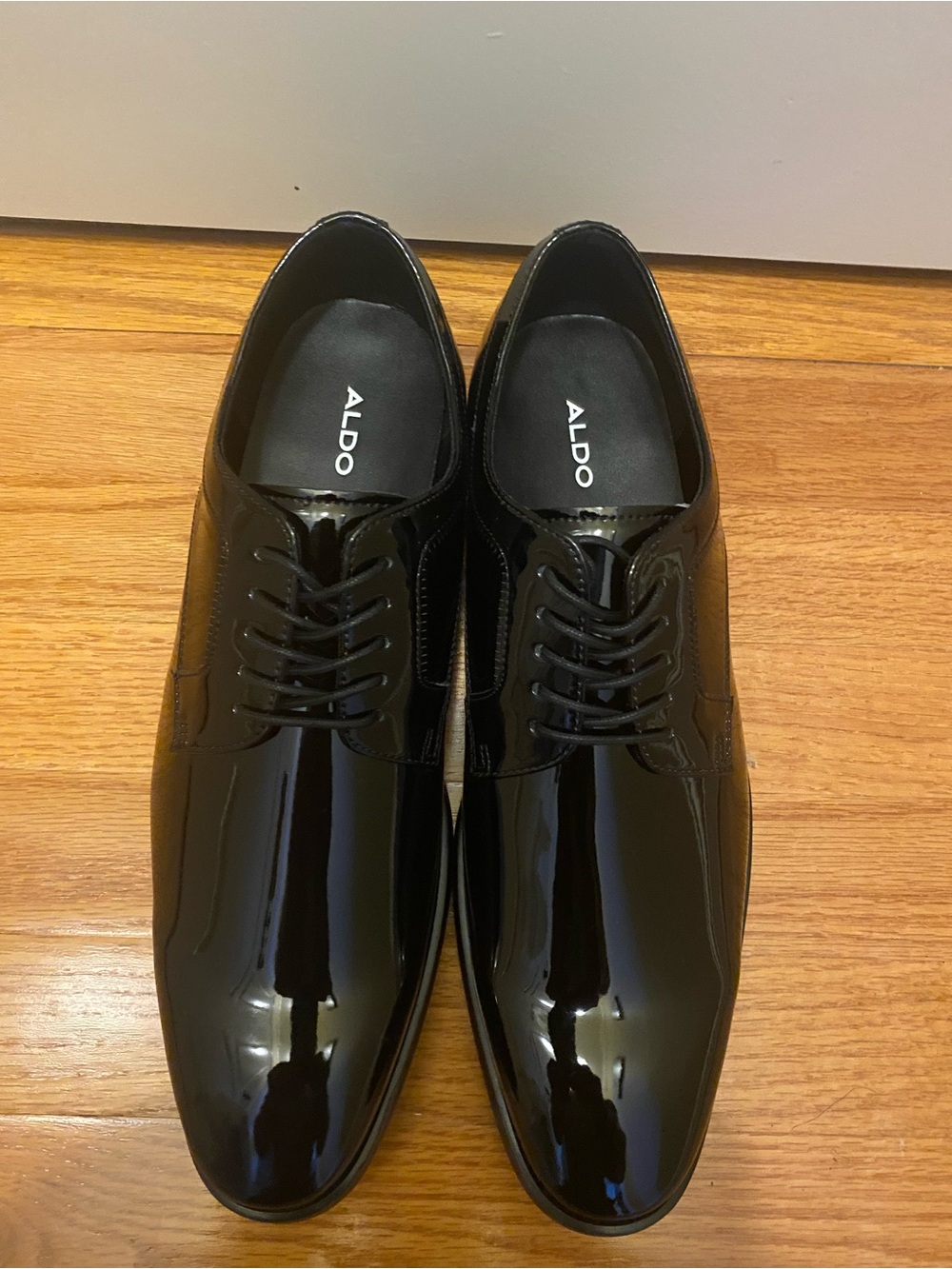 Aldo Glossy Black Patent Lace-Up Oxfords